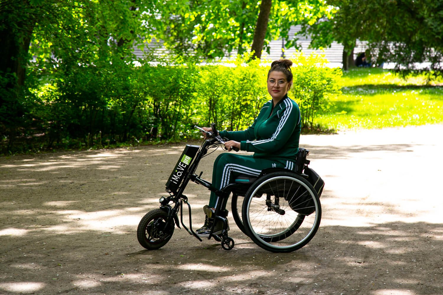 przystawka, dostawka do wózka inwalidzkiego